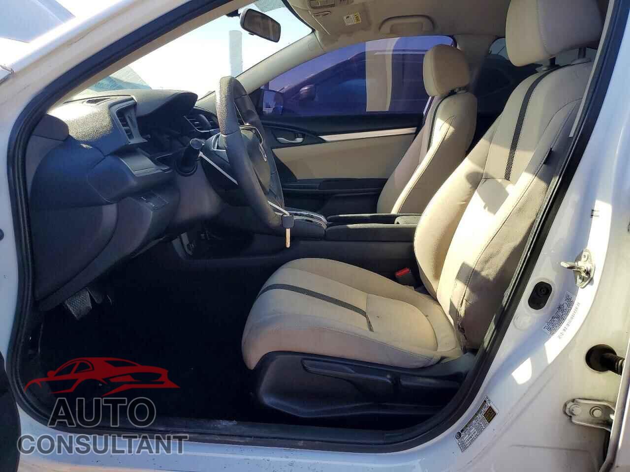 HONDA CIVIC 2018 - 2HGFC2F55JH512254