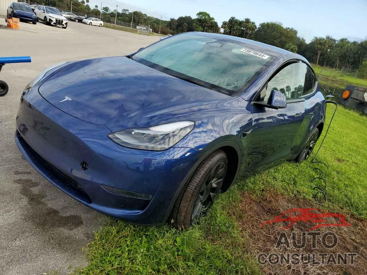 TESLA MODEL Y 2024 - 7SAYGDED7RF009376