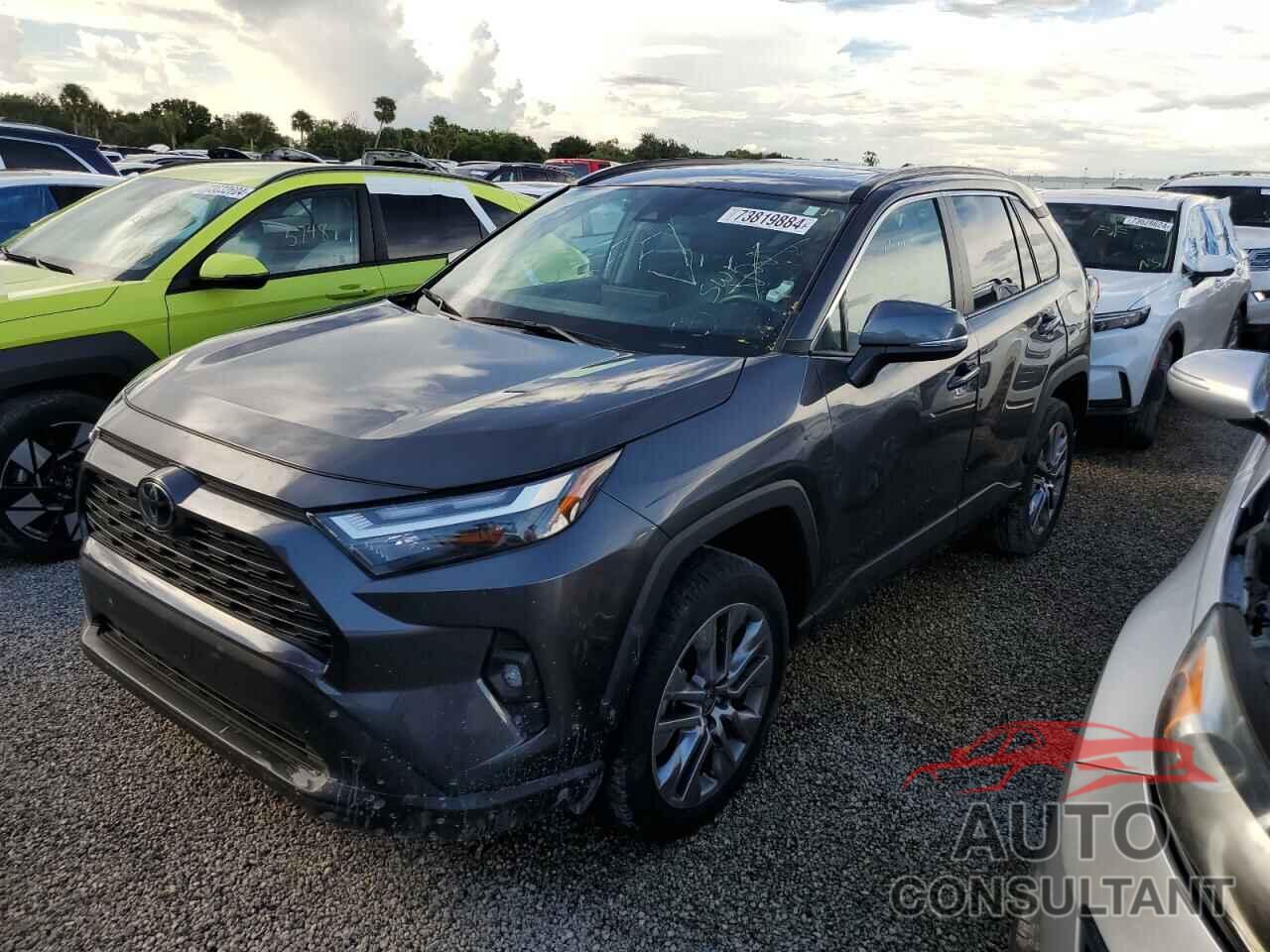 TOYOTA RAV4 2023 - 2T3C1RFV8PW280158