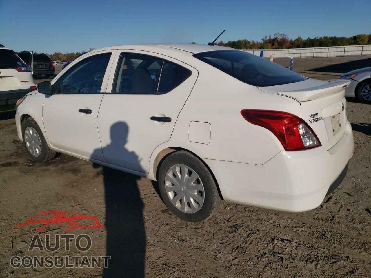 NISSAN VERSA 2017 - 3N1CN7AP3HL801302
