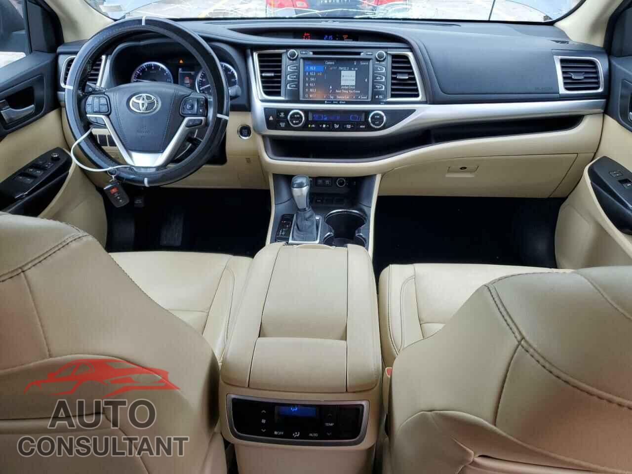 TOYOTA HIGHLANDER 2017 - 5TDKZRFH8HS520732