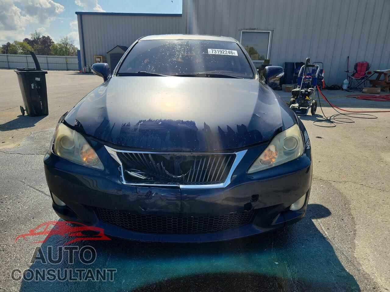 LEXUS IS 2010 - JTHBF5C26A5112614