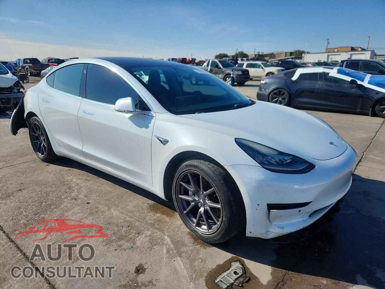 TESLA MODEL 3 2018 - 5YJ3E1EA5JF040616