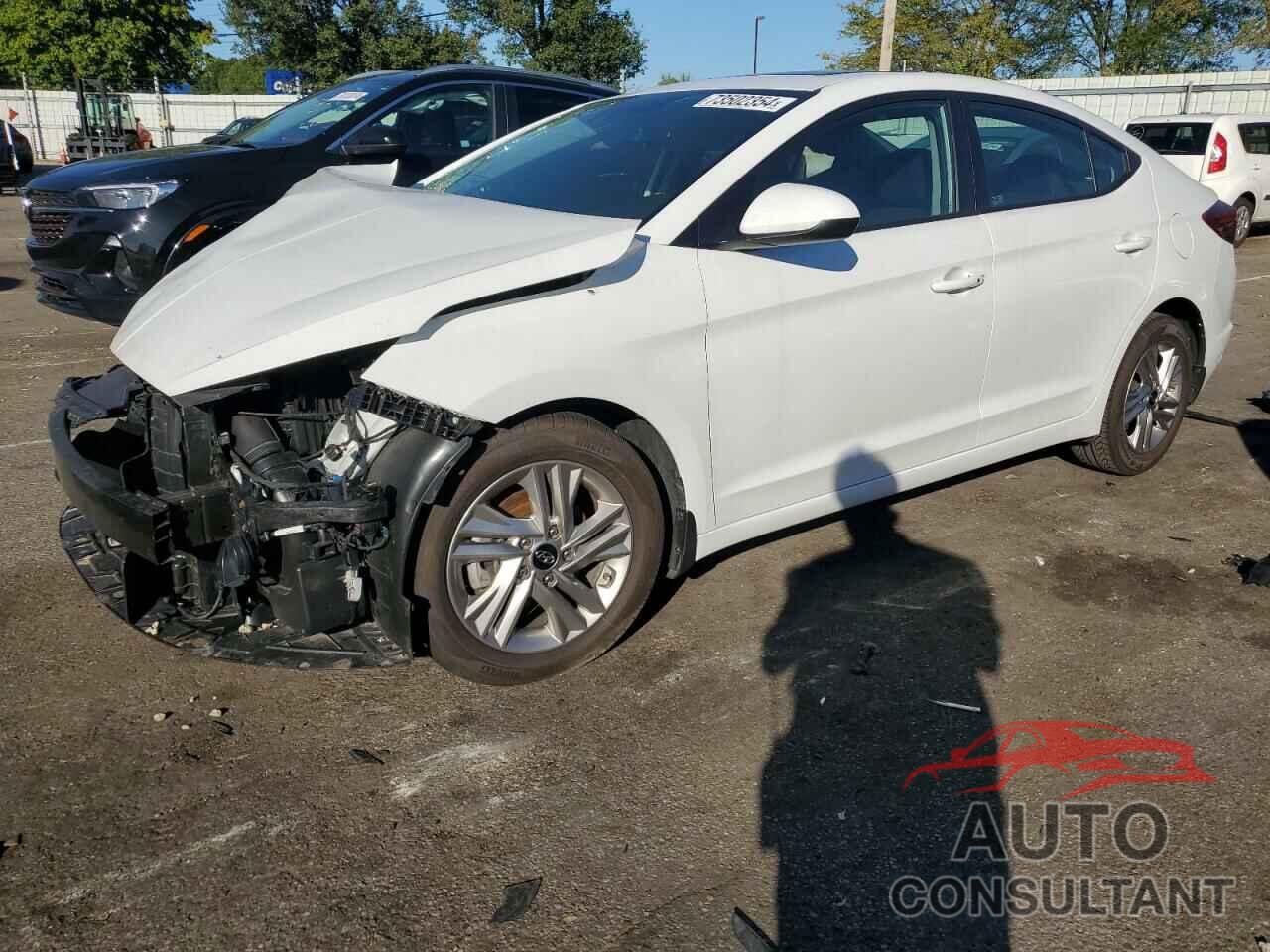 HYUNDAI ELANTRA 2020 - 5NPD84LF3LH520928