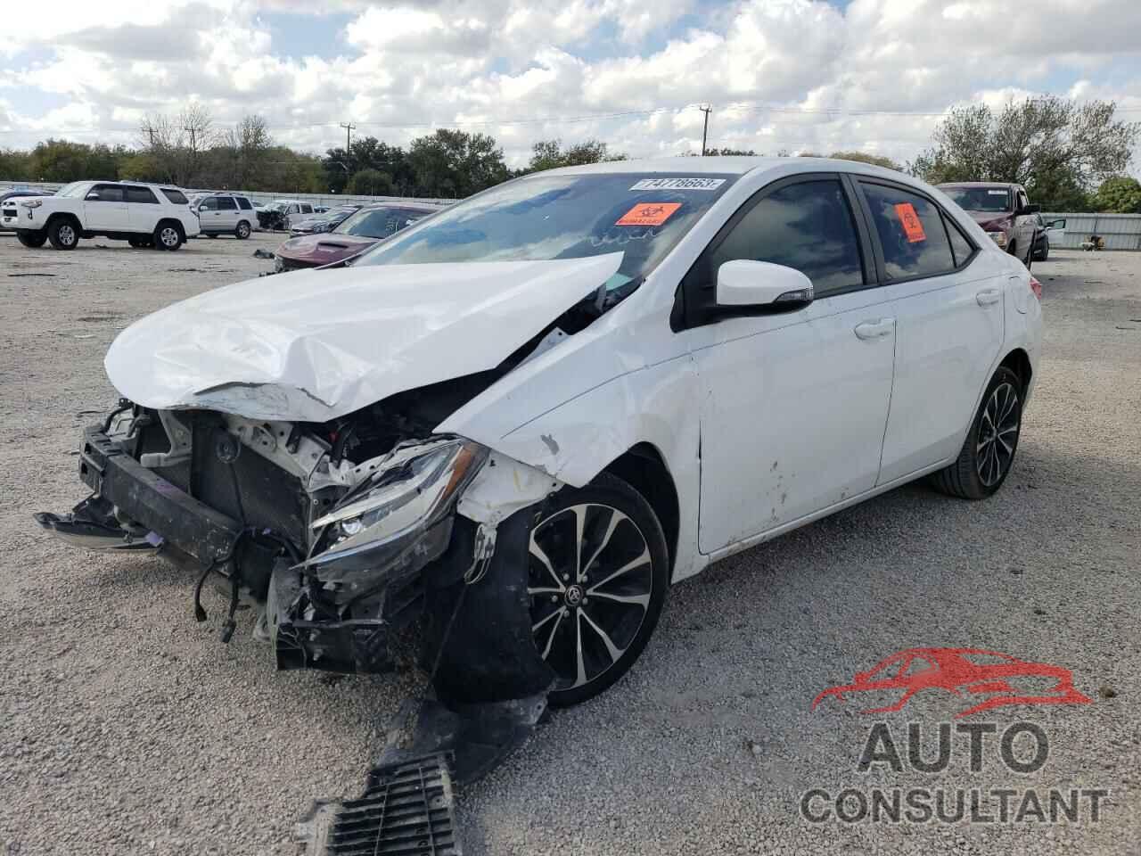 TOYOTA COROLLA 2018 - 5YFBURHE5JP752897