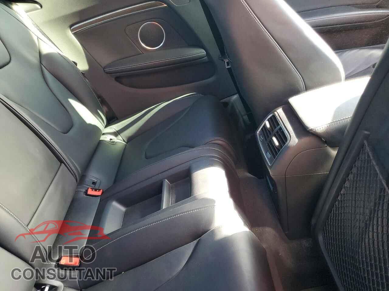 AUDI S5/RS5 2015 - WAUCGAFR7FA053833