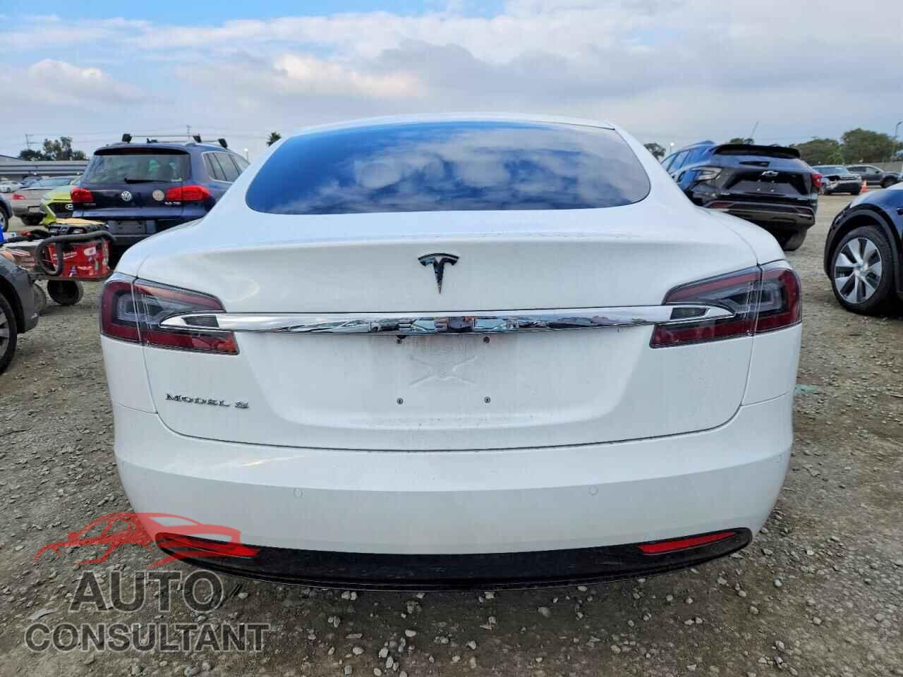 TESLA MODEL S 2017 - 5YJSA1E19HF181769