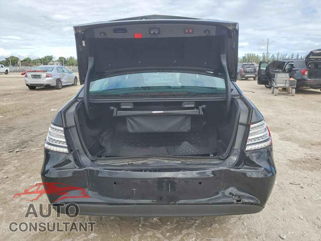 MERCEDES-BENZ E-CLASS 2014 - WDDHF5KB3EA851004