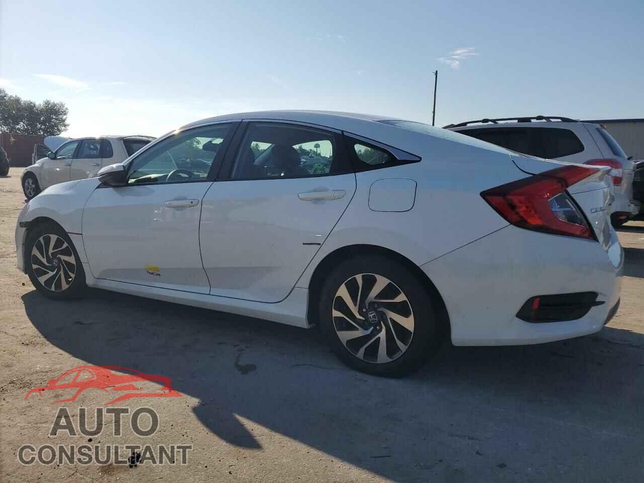 HONDA CIVIC 2018 - 2HGFC2F56JH574651