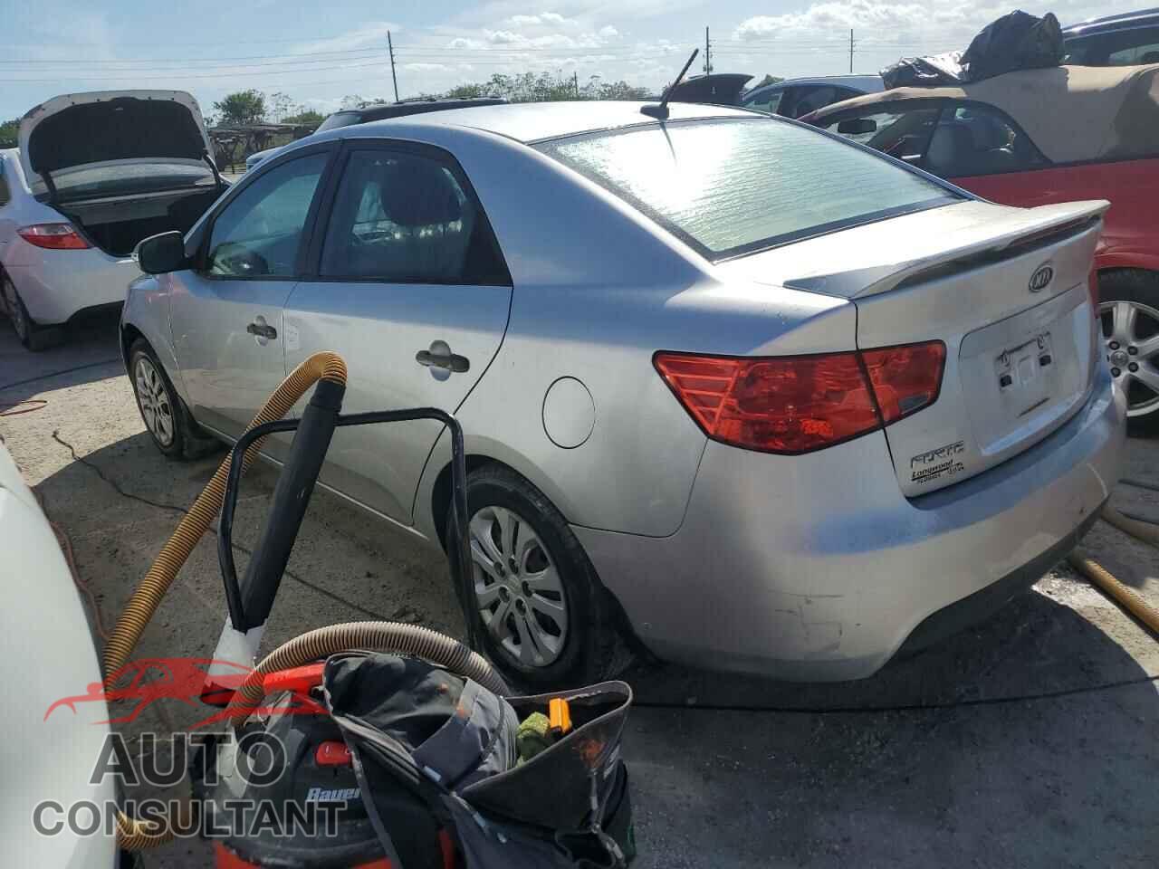 KIA FORTE 2010 - KNAFU4A26A5253976
