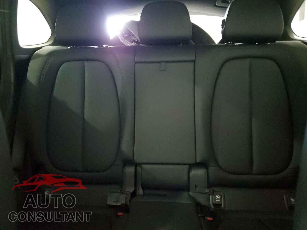 BMW X1 2018 - WBXHT3C32J5L28531