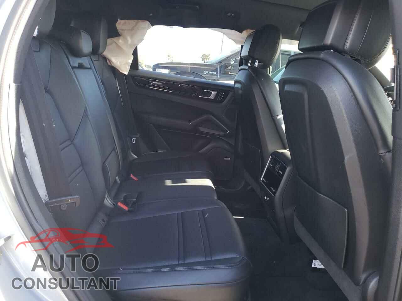 PORSCHE CAYENNE 2021 - WP1AA2AY2MDA06638