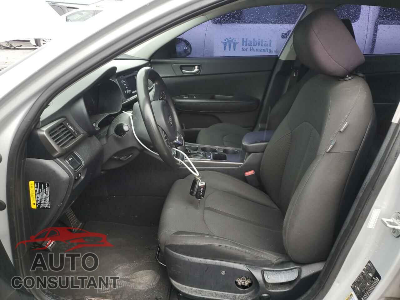 KIA OPTIMA 2017 - KNAGT4L33H5176846