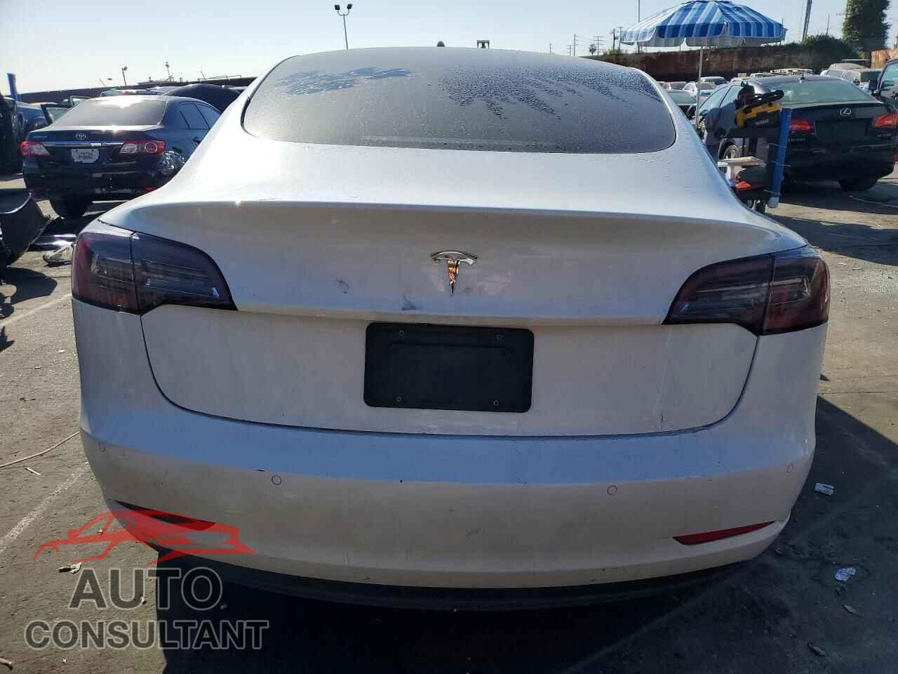 TESLA MODEL 3 2021 - 5YJ3E1EA4MF018479
