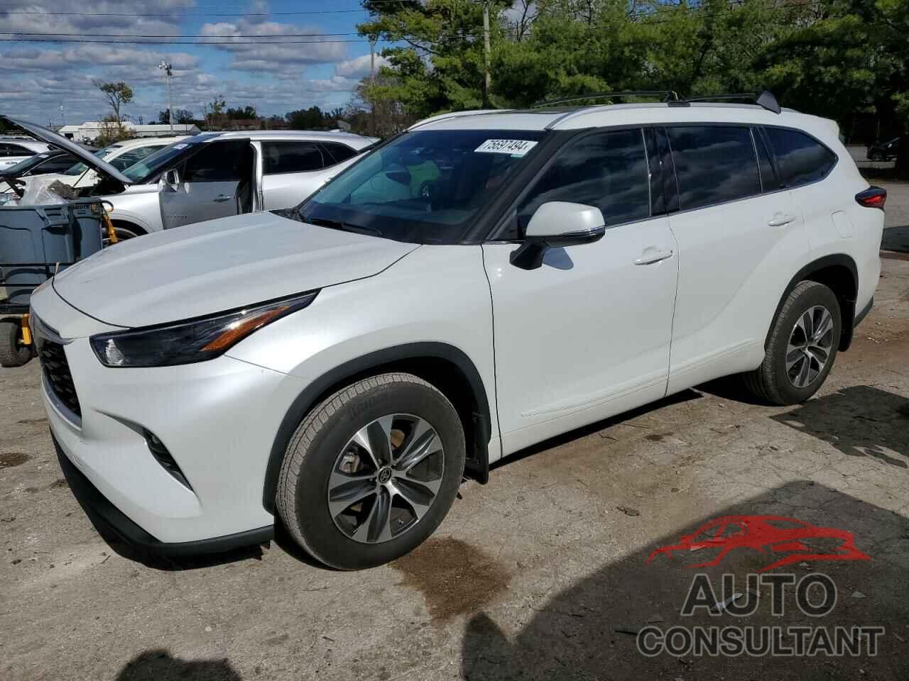 TOYOTA HIGHLANDER 2022 - 5TDGZRBH8NS244219