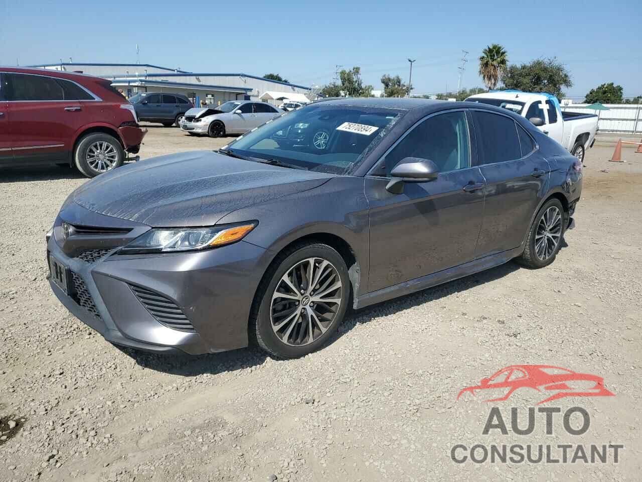 TOYOTA CAMRY 2018 - 4T1B11HK6JU519335