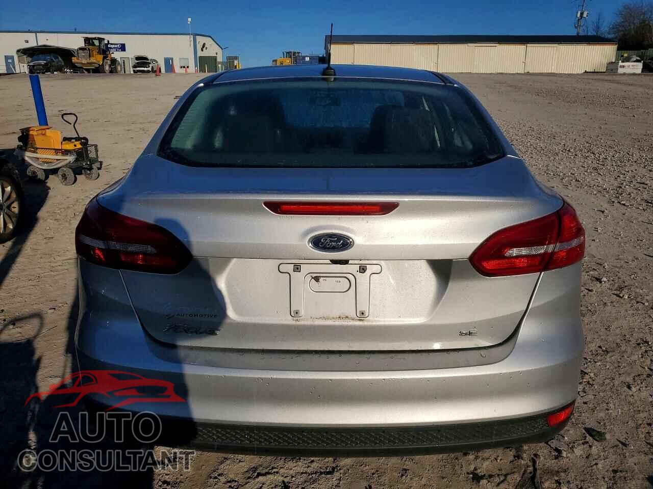 FORD FOCUS 2017 - 1FADP3F27HL323615