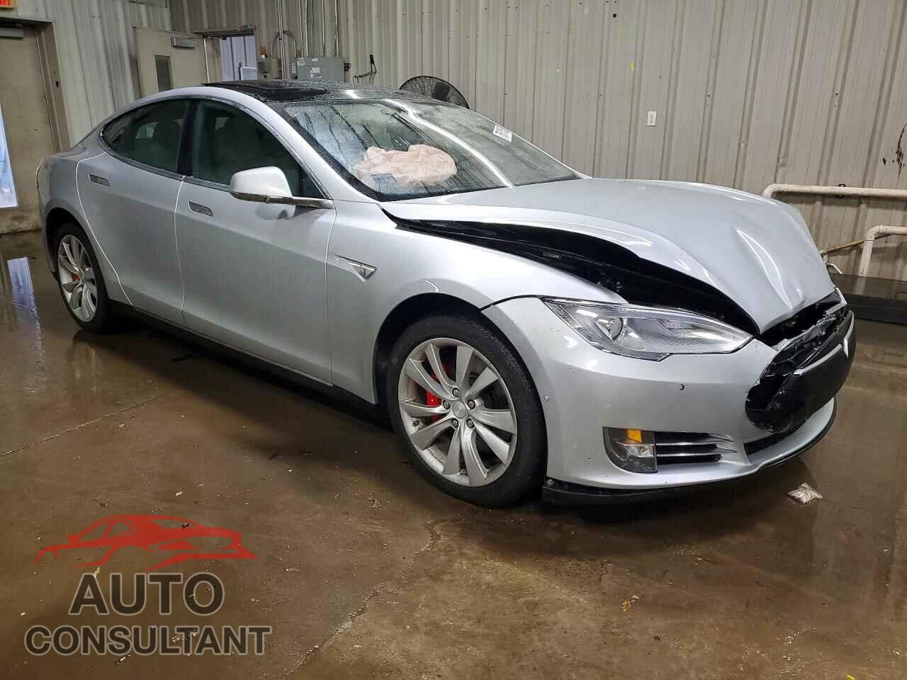 TESLA MODEL S 2015 - 5YJSA1E41FF114798