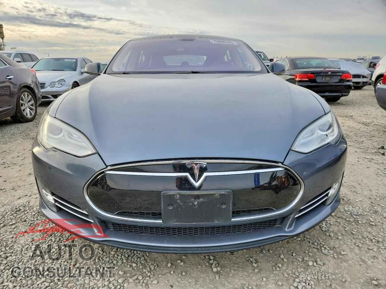 TESLA MODEL S 2013 - 5YJSA1CPXDFP21888