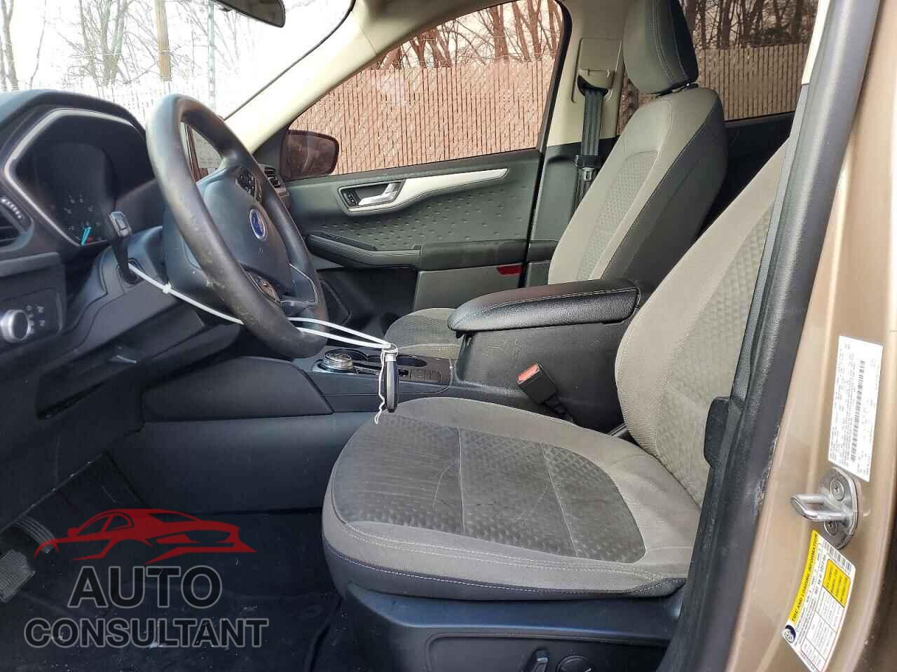 FORD ESCAPE 2020 - 1FMCU0G62LUA13918