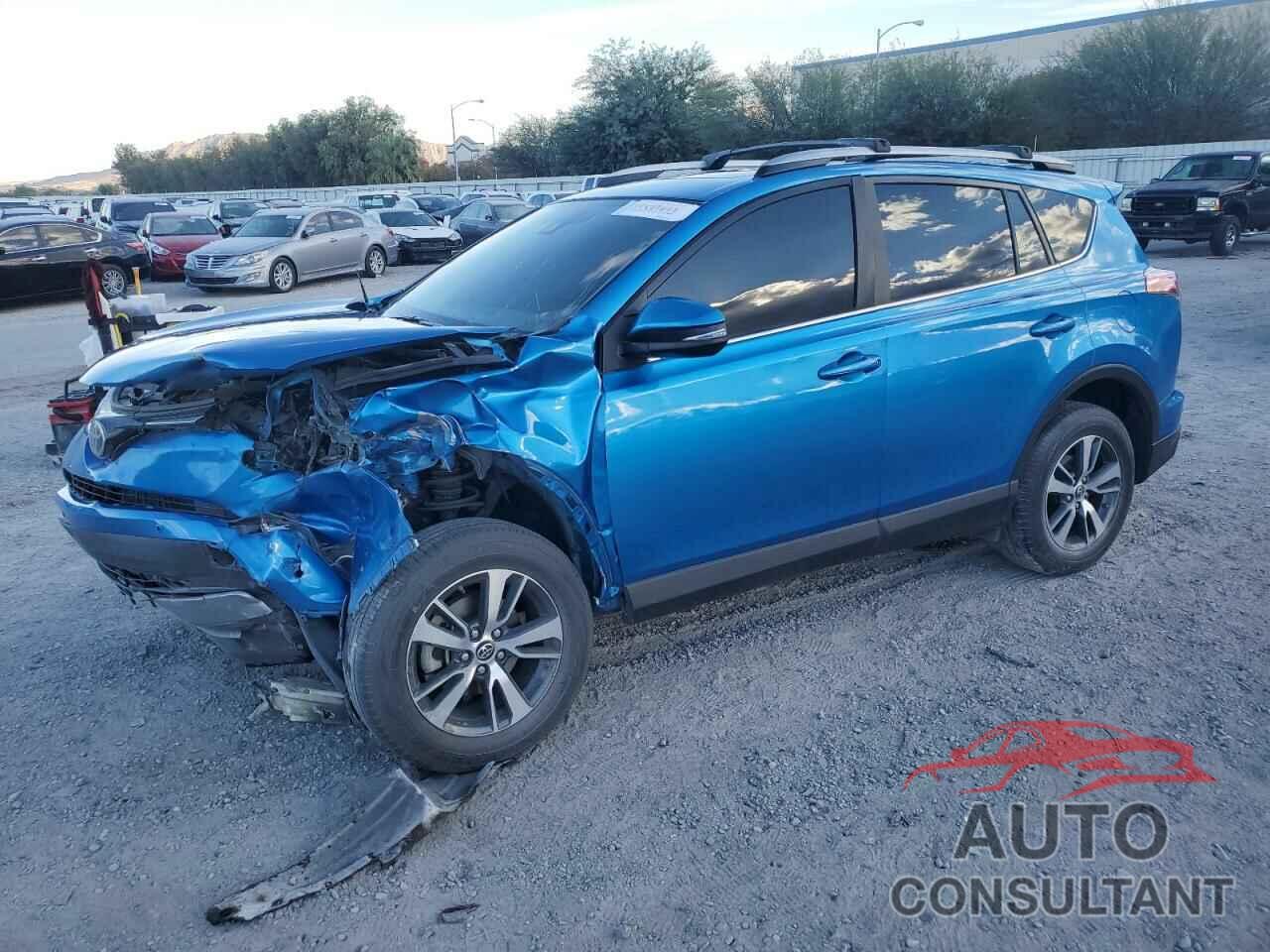 TOYOTA RAV4 2017 - JTMRFREV7HJ170859