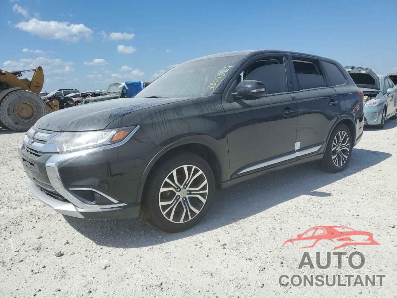 MITSUBISHI OUTLANDER 2018 - JA4AD3A39JZ003392