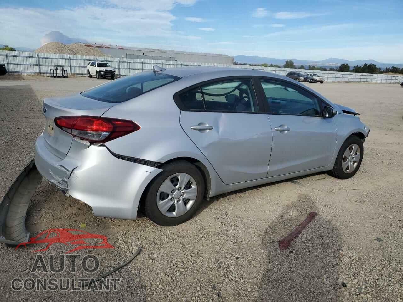 KIA FORTE 2017 - 3KPFK4A71HE124448