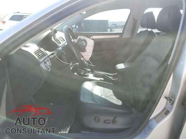 VOLKSWAGEN PASSAT 2013 - 1VWBP7A32DC042709