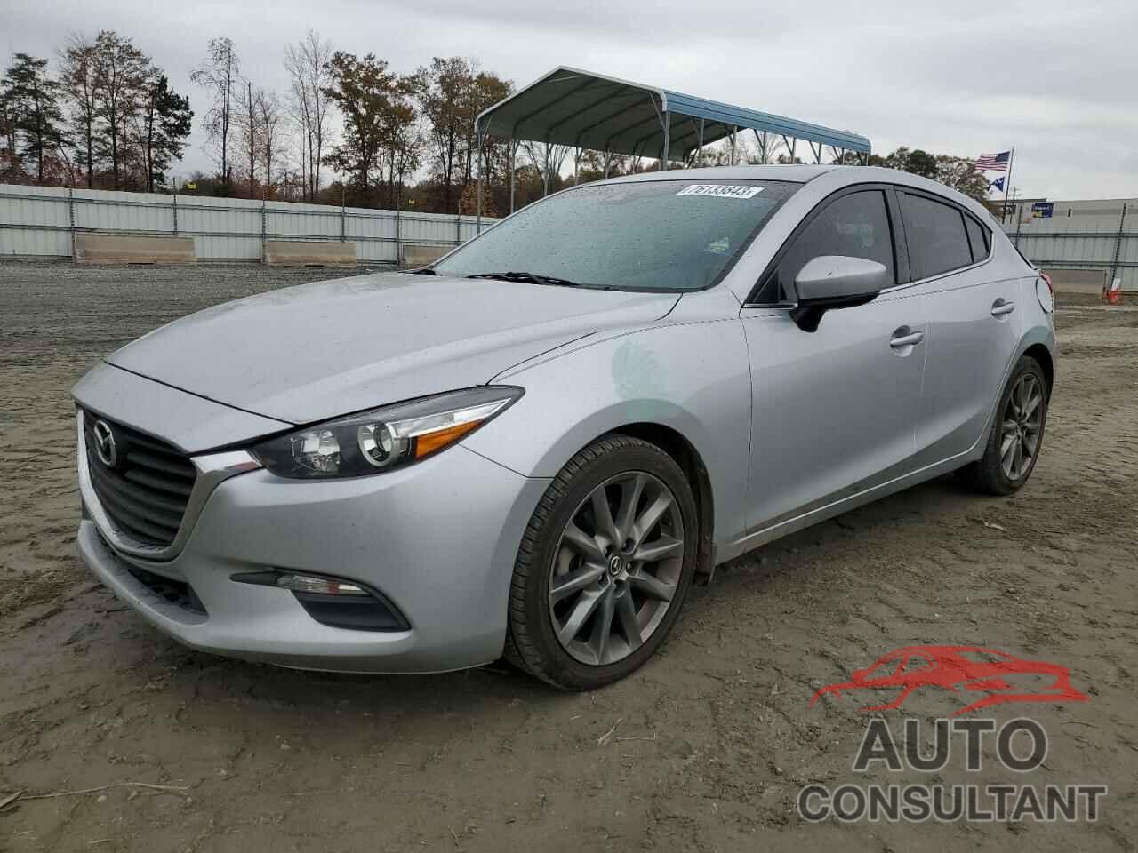 MAZDA 3 2018 - 3MZBN1L38JM251799