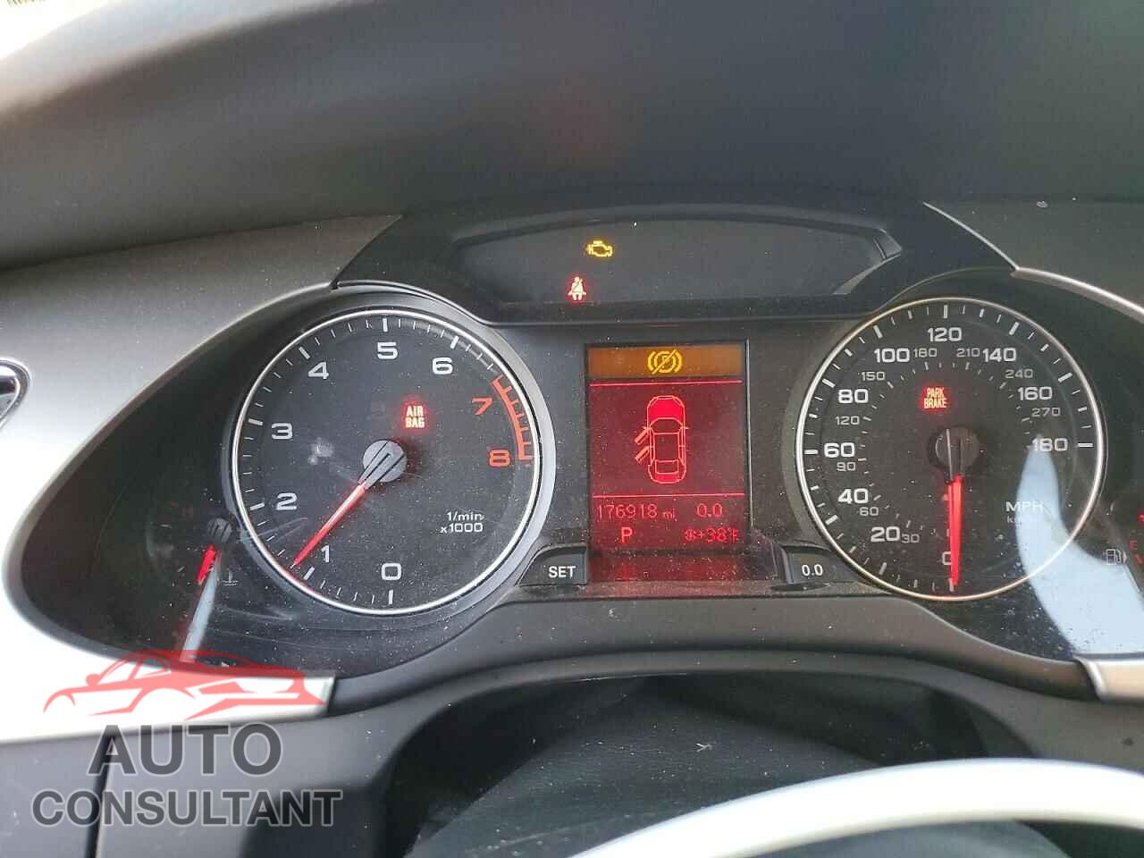 AUDI A4 2011 - WAUFFAFL7BN031832