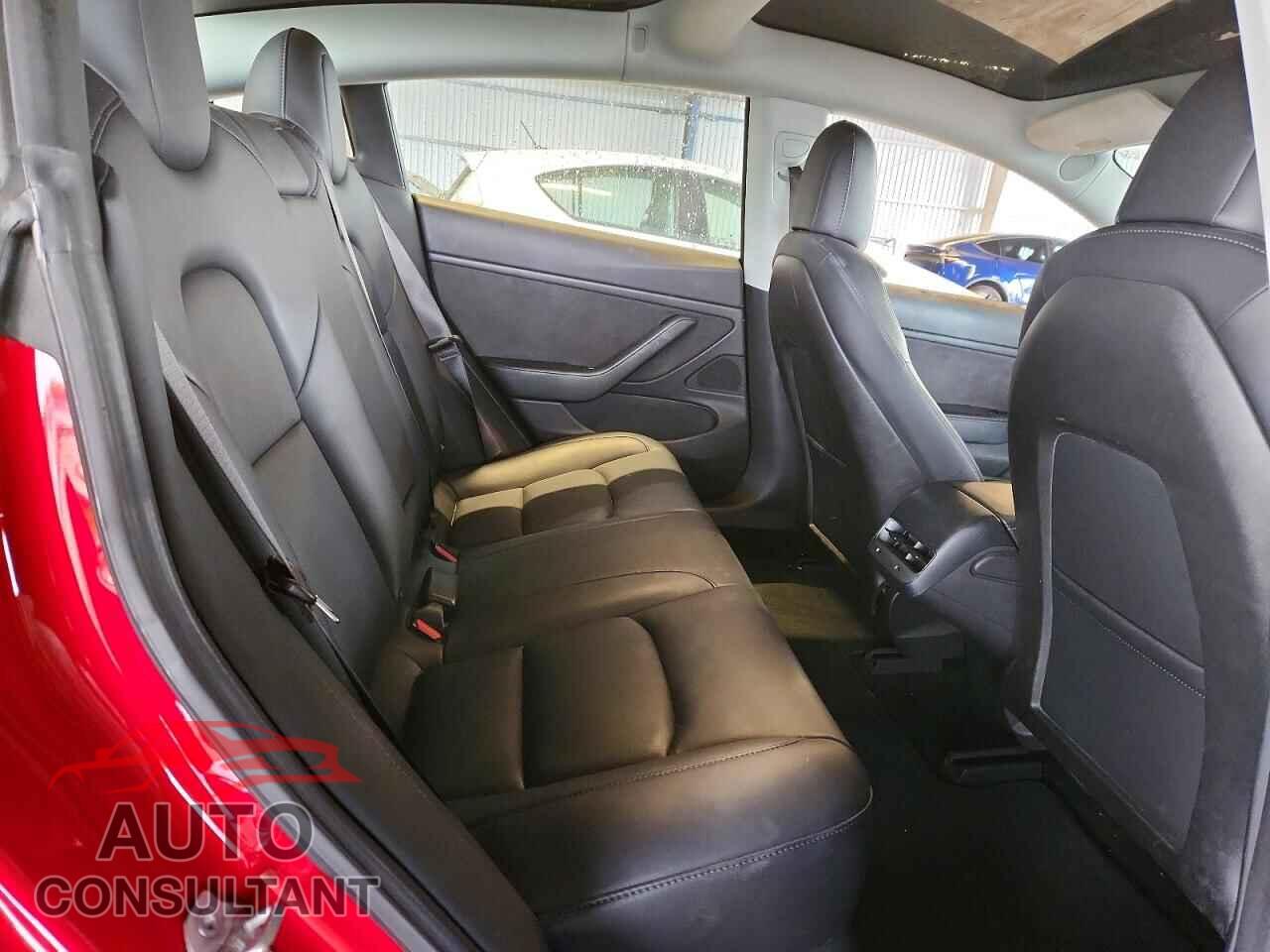 TESLA MODEL 3 2018 - 5YJ3E1EA0JF058523