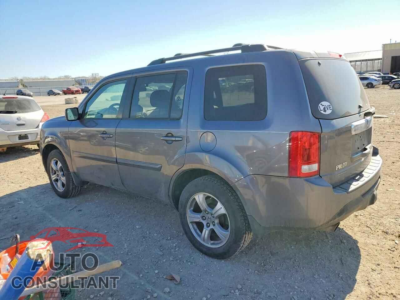 HONDA PILOT 2014 - 5FNYF4H73EB003980