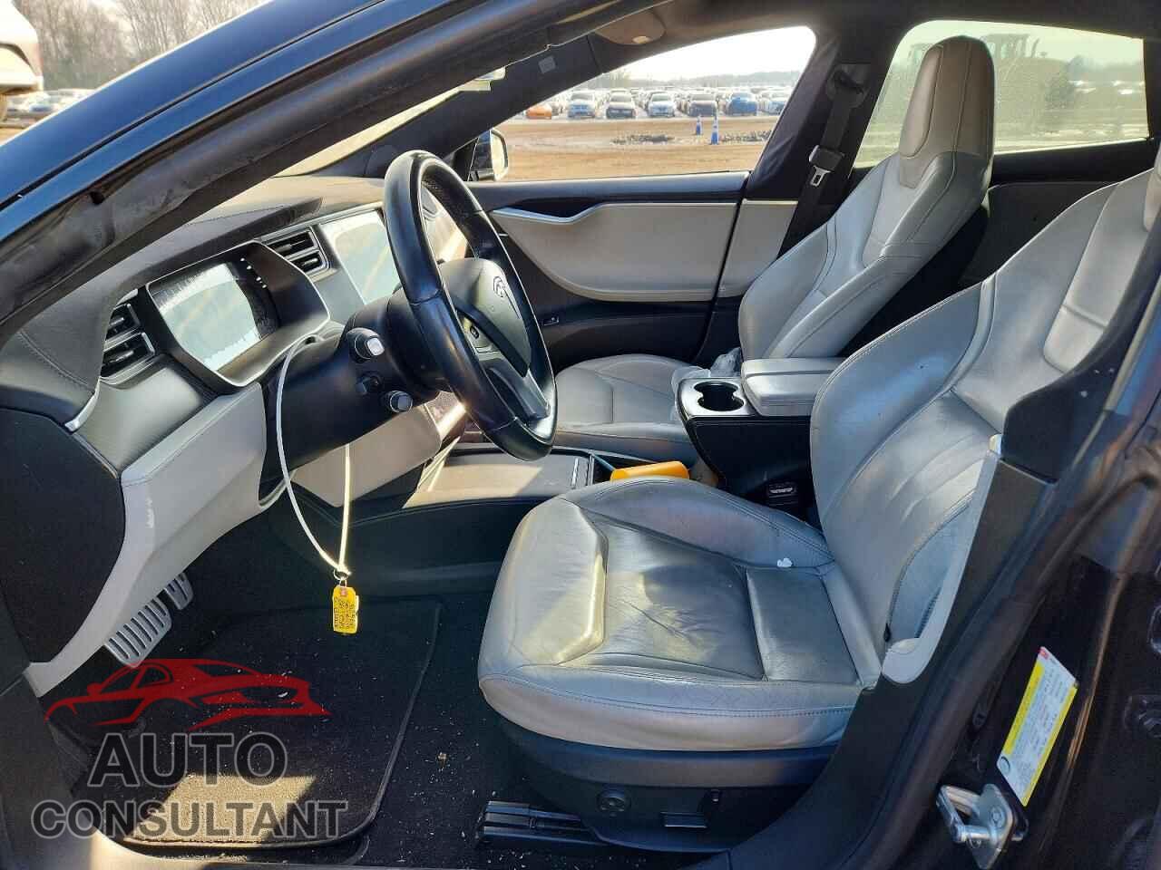 TESLA MODEL S 2016 - 5YJSA1E42GF143681