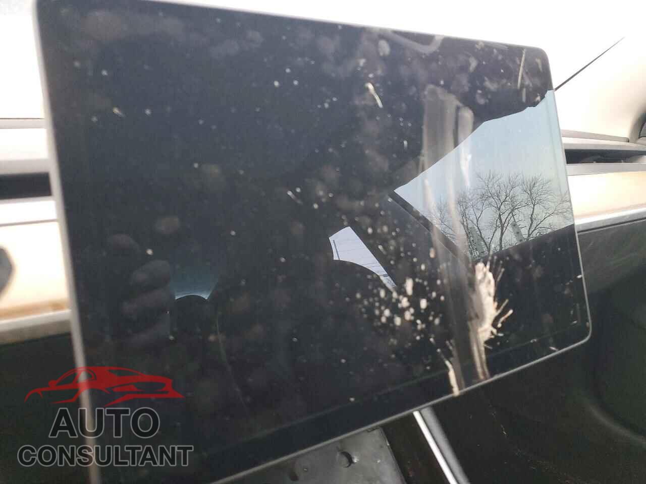 TESLA MODEL 3 2018 - 5YJ3E1EBXJF090257