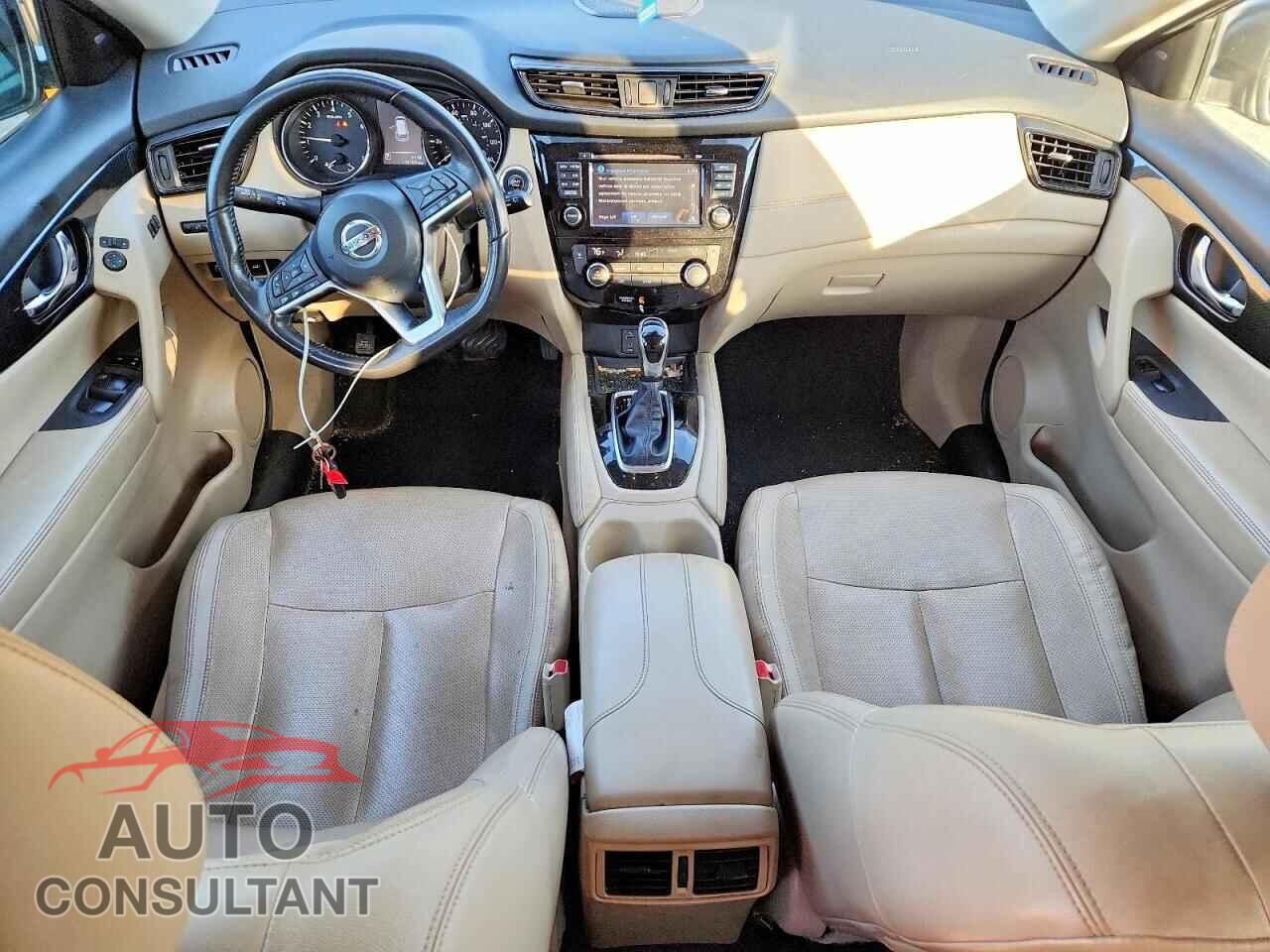 NISSAN ROGUE 2017 - 5N1AT2MV0HC848575