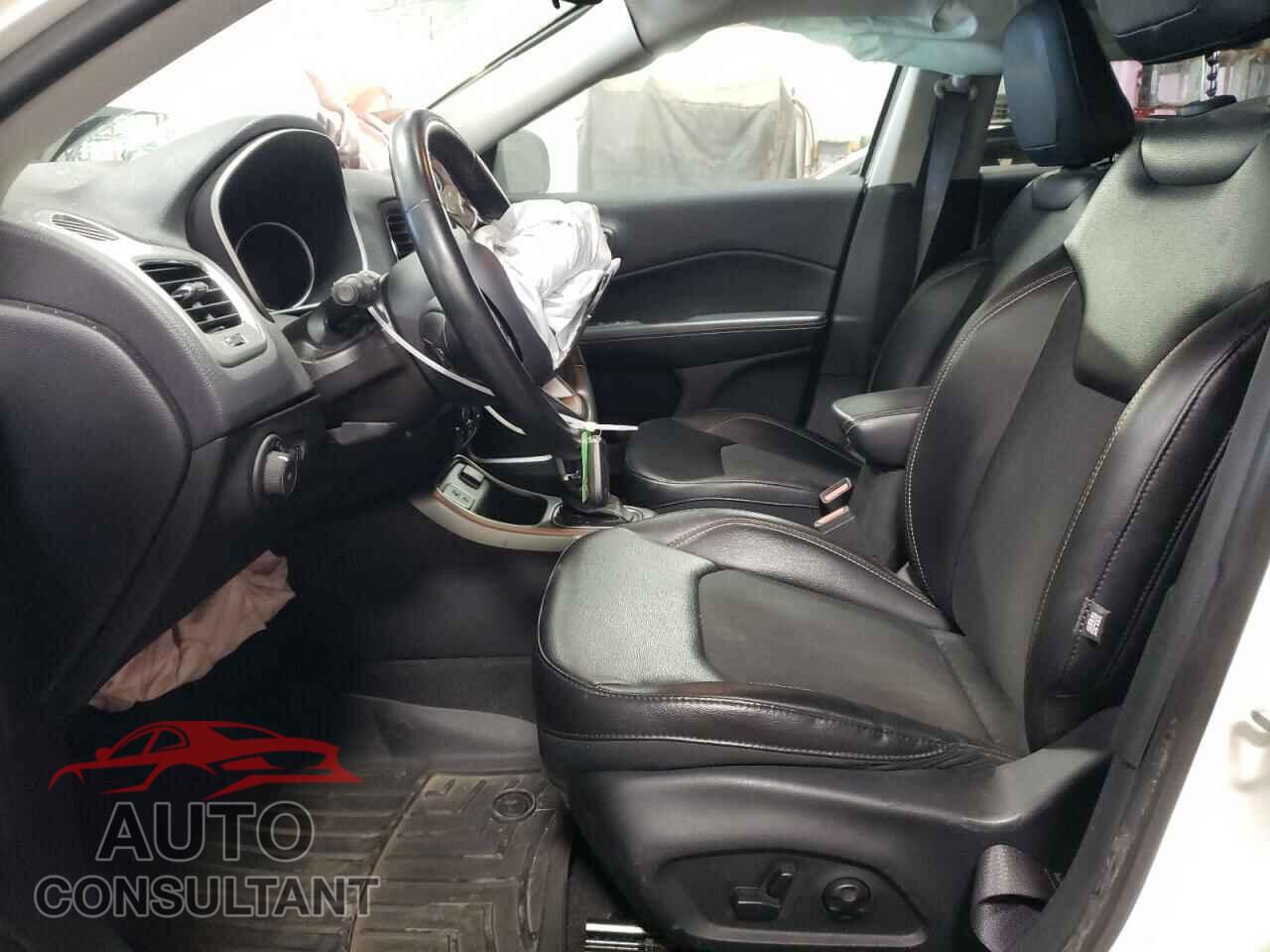 JEEP COMPASS 2018 - 3C4NJCBB9JT503209