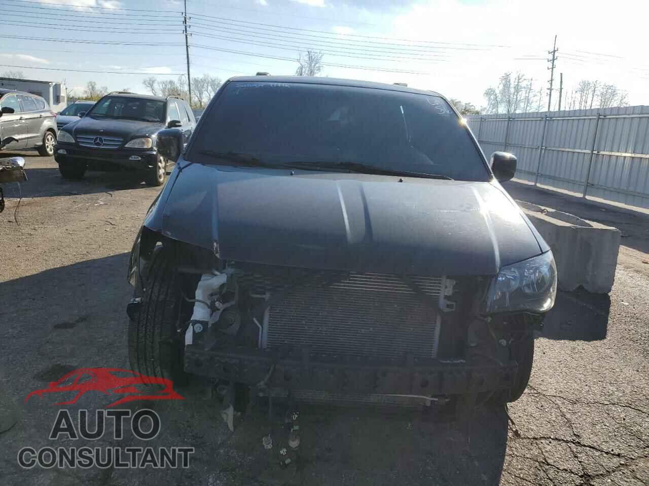DODGE CARAVAN 2018 - 2C4RDGEG9JR346341
