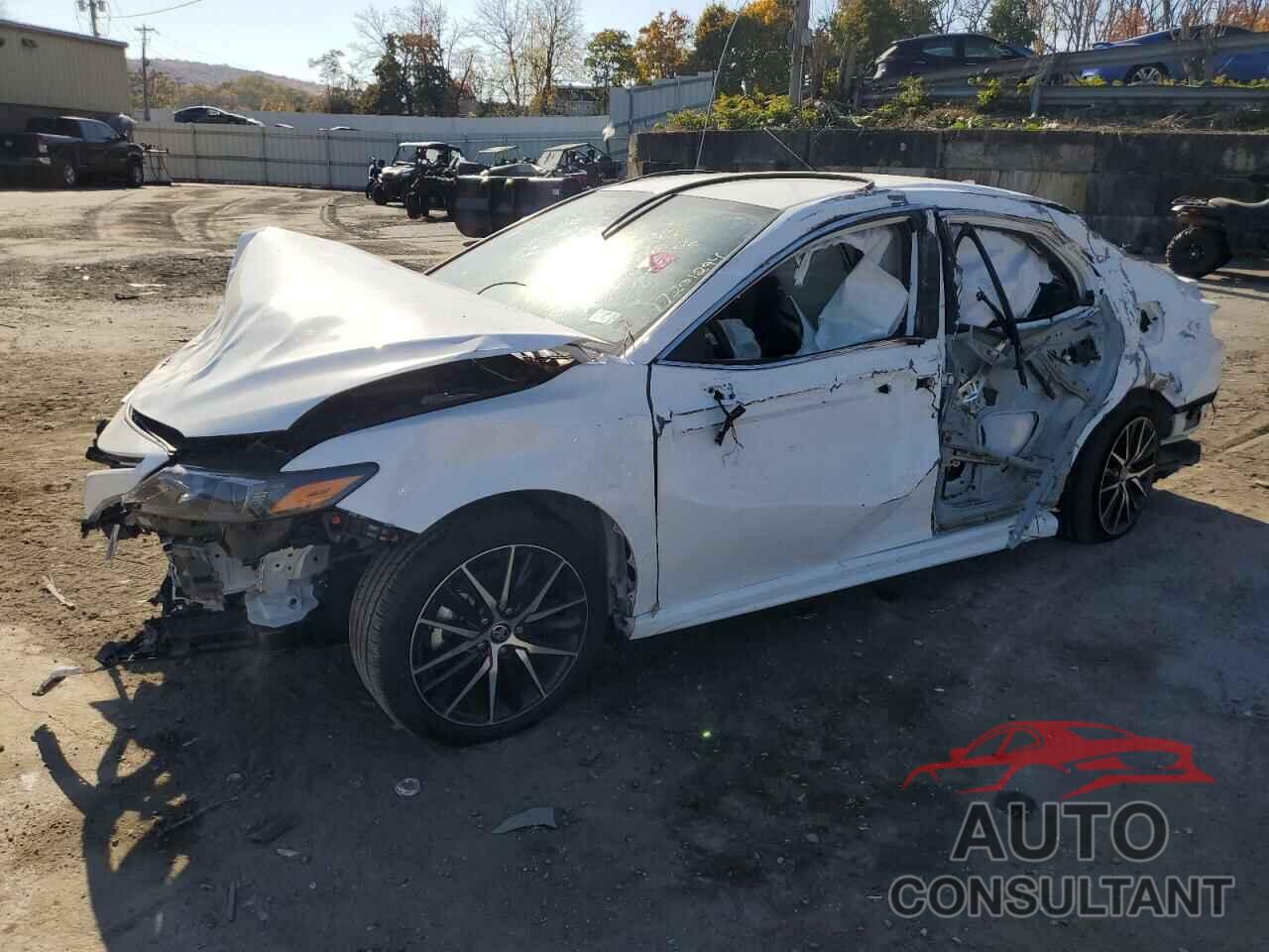 TOYOTA CAMRY 2024 - 4T1G11AK5RU874816