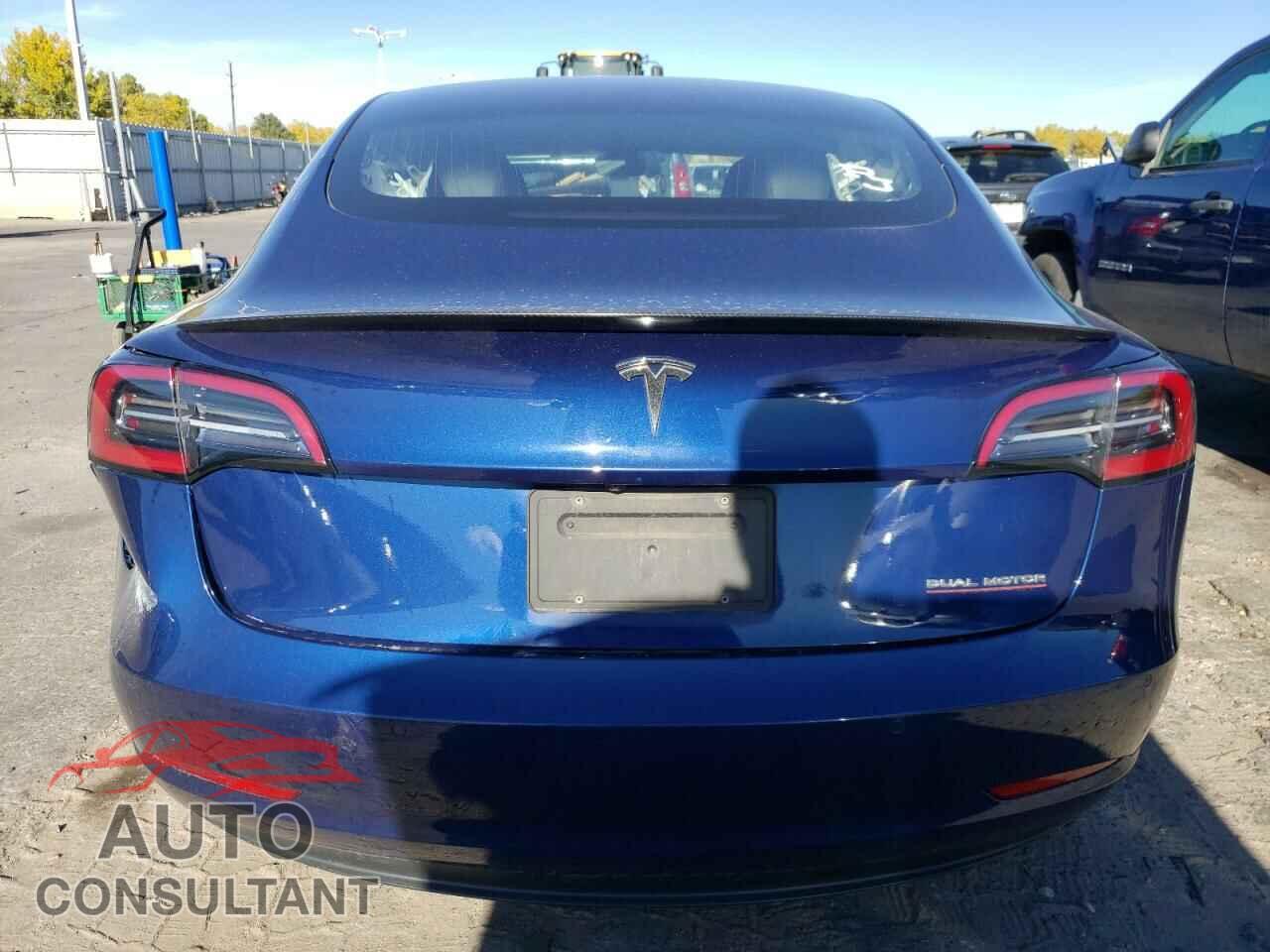 TESLA MODEL 3 2018 - 5YJ3E1EB3JF180043