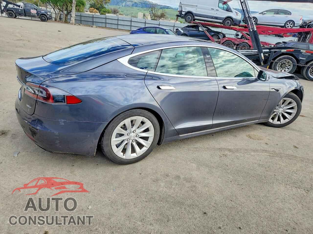 TESLA MODEL S 2017 - 5YJSA1E2XHF217316