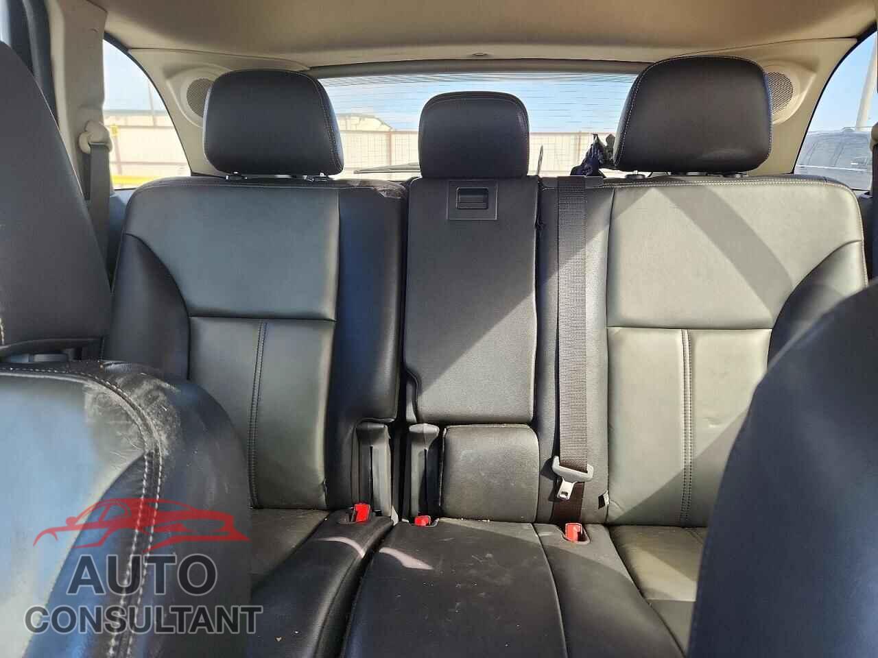 FORD EDGE 2011 - 2FMDK4AK2BBA00095