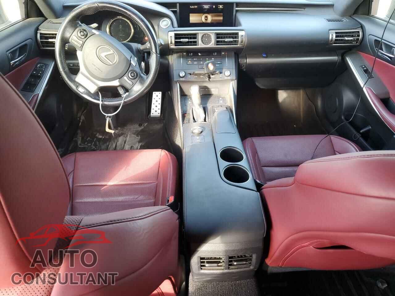 LEXUS IS 2016 - JTHBA1D24G5013739