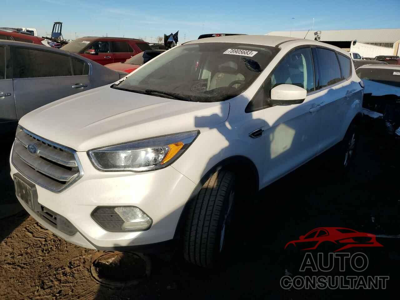 FORD ESCAPE 2017 - 1FMCU9GD8HUC66459