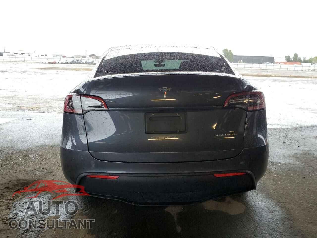 TESLA MODEL Y 2022 - 7SAYGAEEXNF489186