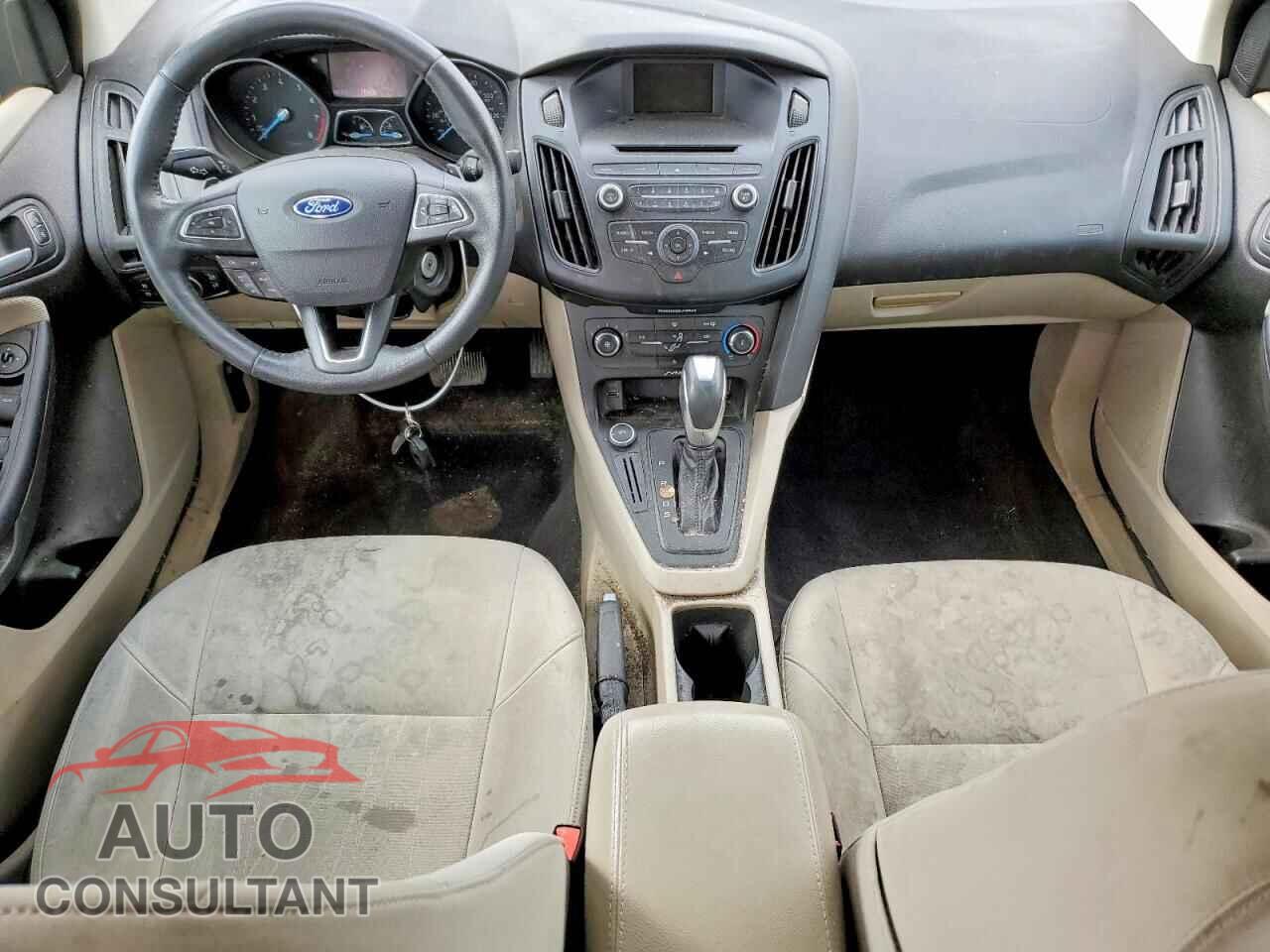 FORD FOCUS 2015 - 1FADP3F22FL279780