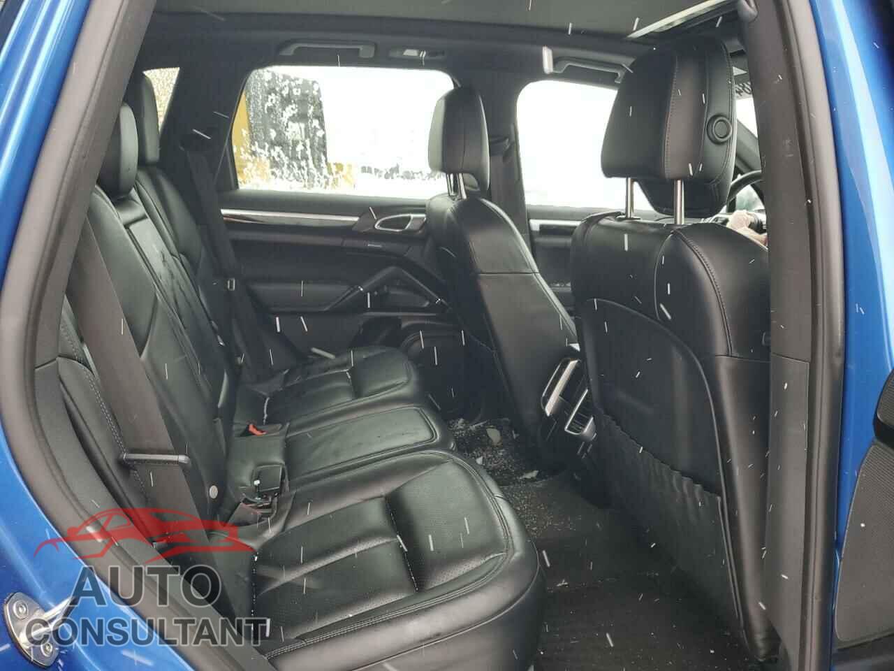 PORSCHE CAYENNE 2017 - WP1AB2A20HLA53106