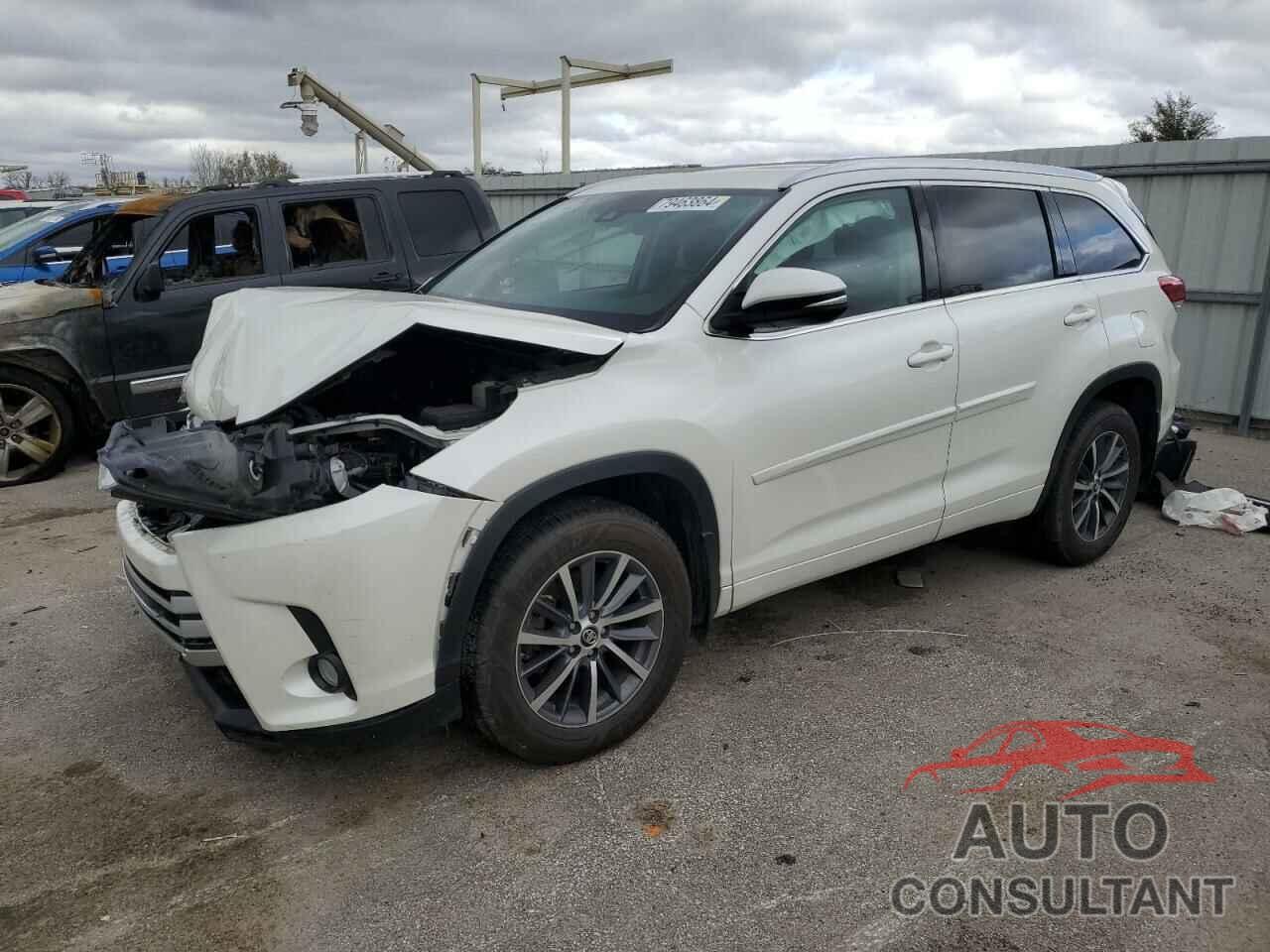 TOYOTA HIGHLANDER 2017 - 5TDJZRFH7HS520300