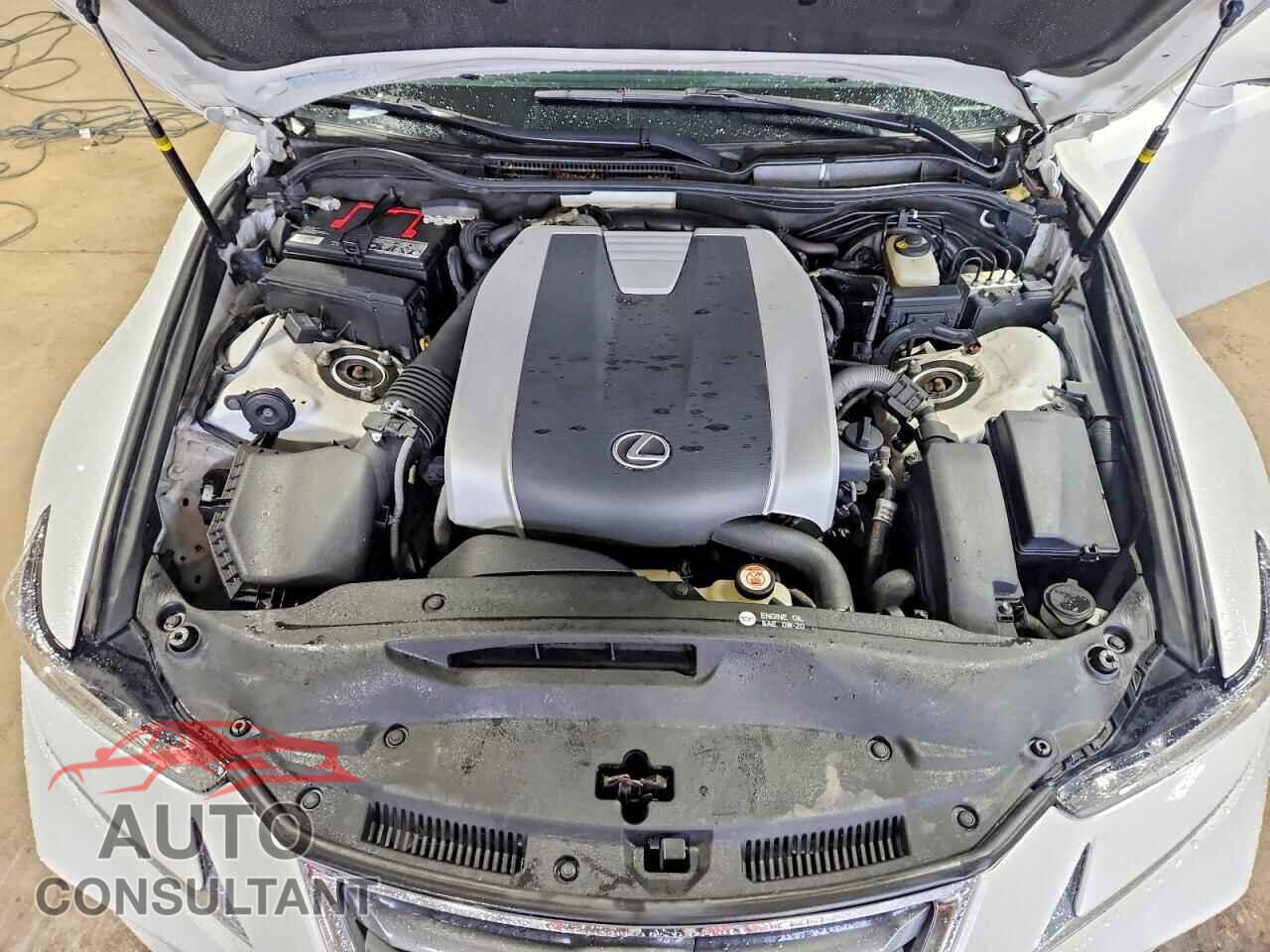 LEXUS IS 2018 - JTHC81D20J5026009