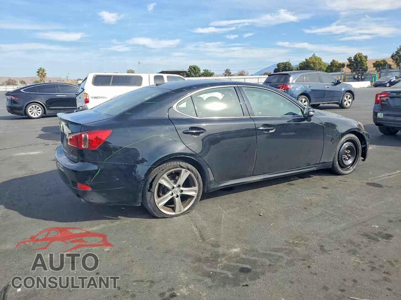 LEXUS IS 2011 - JTHBF5C24B5130093