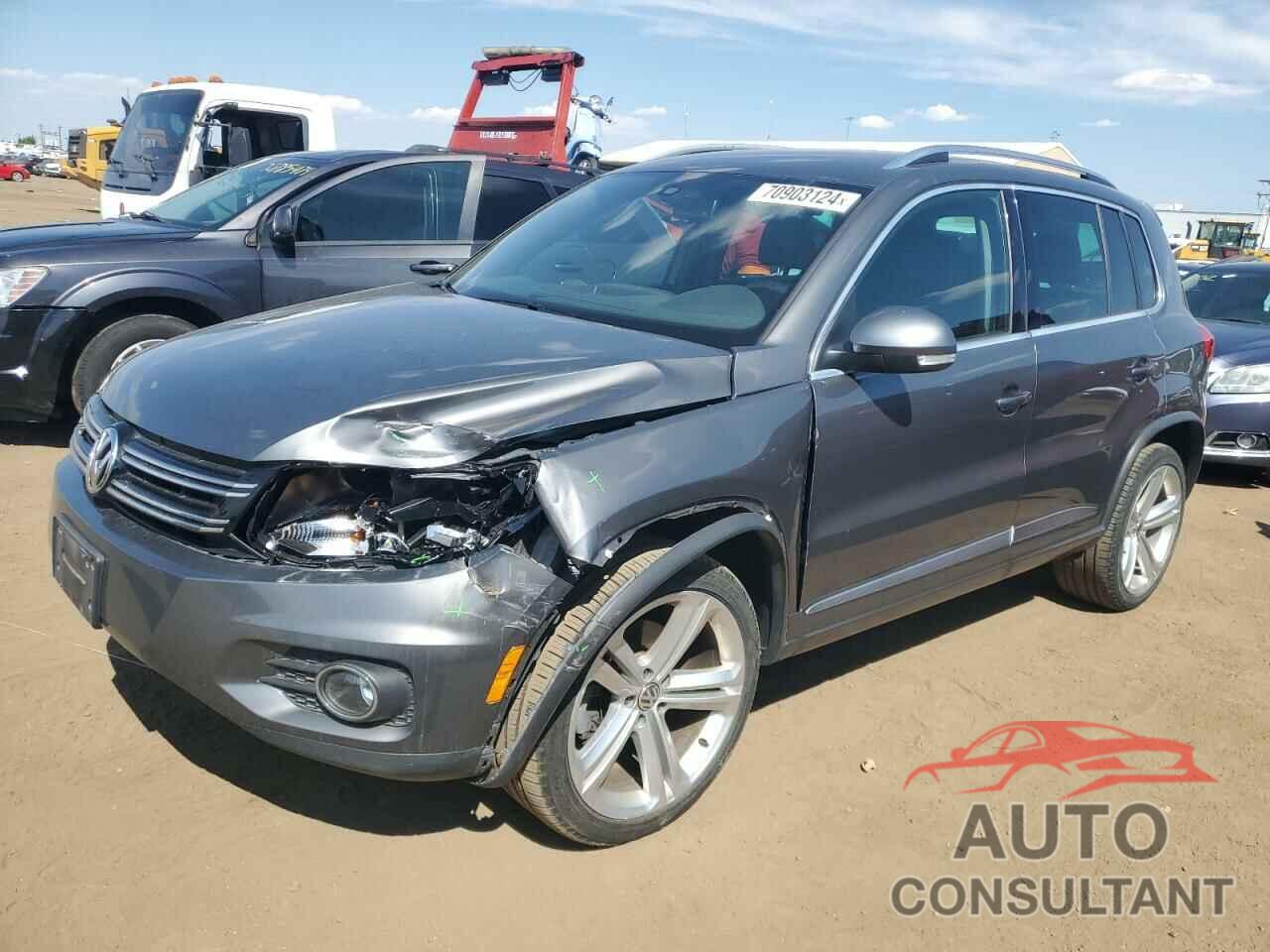 VOLKSWAGEN TIGUAN 2016 - WVGBV7AX3GW608290